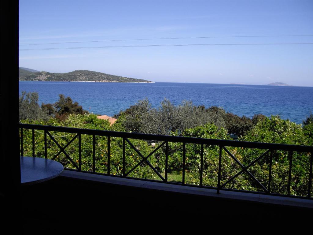 Magda Hotel Apartments Epidaurus Exterior photo